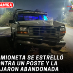 Camioneta se estrelló contra un poste y la dejaron abandonada